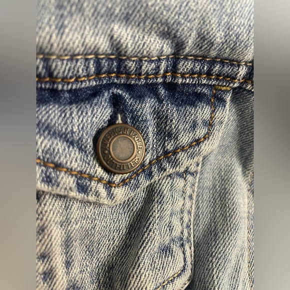 American Eagle Sweater Jean Jacket - Picture 5 of 6